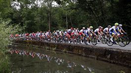 Saganovi rivali ukazujú prstom na bohatých tenistov: My si to nemôžeme dovoliť