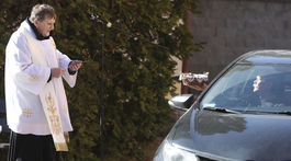 Mŕtvi u susedov. Slovensku sa dá v dobrom závidieť