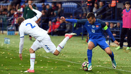 Starších odpájali, aby zachránili mladších. Hromadu desili správy agenta 