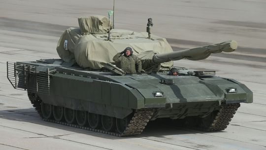 Rusko začalo na Ukrajine používať nové tanky T-14 Armata