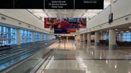 Toto je smutný pohľad na opustené letiská. Zachytil ich prepustený zamestnanec