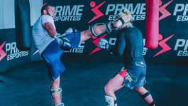 Muž proti žene. Ašpirant na titul si to rozdal s ruskou kráskou 