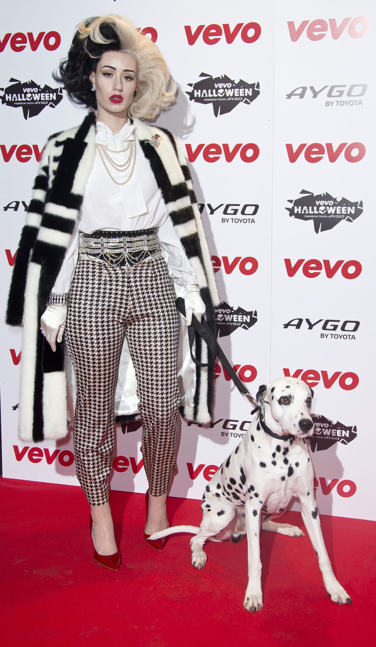 Speváčka Iggy Azalea ako Cruella De Vil na...