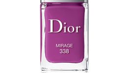 Lak na nechty Dior Vernis, odtieň Mirage. Info o cene v online predaji. 