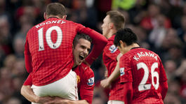 Jedna z Rooneyho srdcoviek. Pripomeňte si pamätný volej Van Persieho  