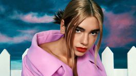 Brexit dobehol umelcov. Protestuje Dua Lipa aj Thom Yorke