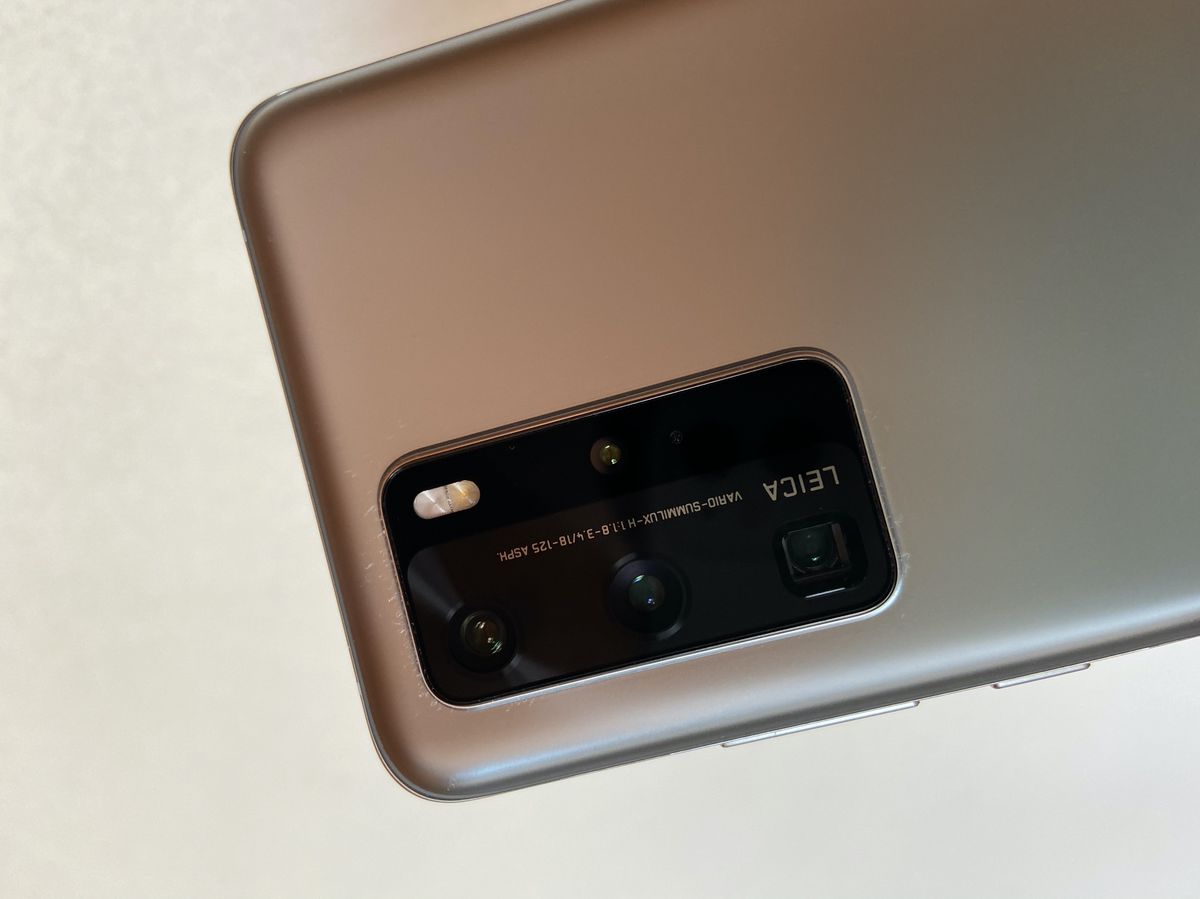 Zadné foťáky Huawei P40 Pro.