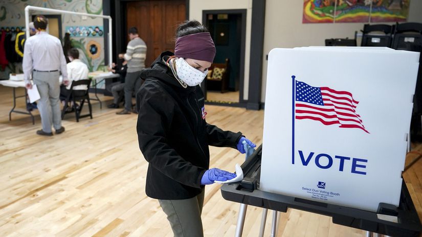 USA koronavírus primárky hlasovanie