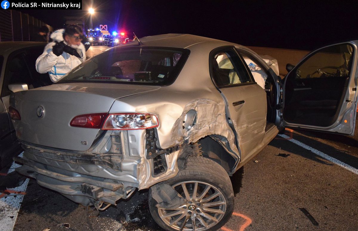 Po dvoch kilometroch došlo k zrážke s Alfa...