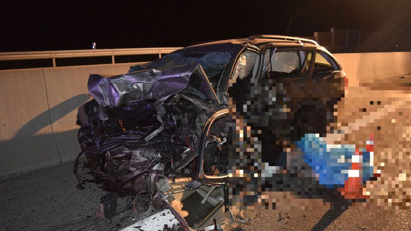 Z nevysvetliteľných príčin sa včera vodič Škody...