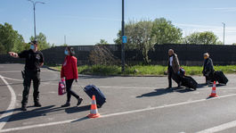 Schválili ďalšie výnimky zo štátnej karantény, pendleri sa nemusia preukazovať testom