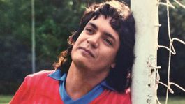 Striedal veľkokluby, nikdy nehral. Na klamstvách postavil kariéru 