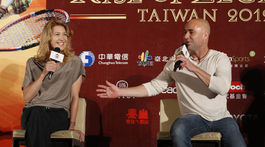 Rok 2012: Andre Agassi a jeho manželka Steffi Graf spoločne na akcii v Taipei.