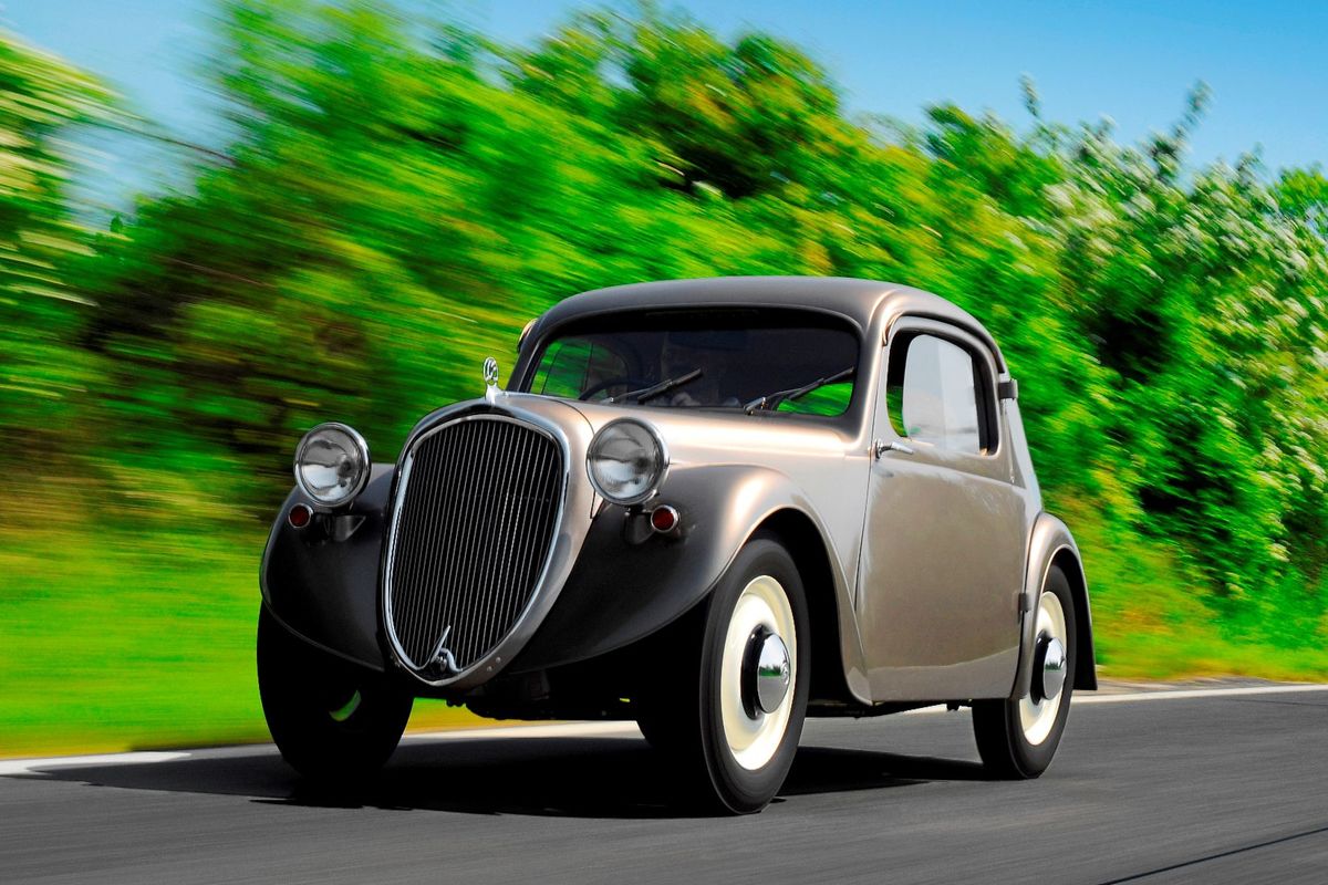 Škoda Sagitta(1936) s posuvnými okennými sklami...