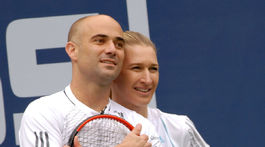 Záber z roku 2006: Tenista Andre Agassi a jeho manželka Steffi Graf na akcii Arthur Ashe Kids' Day.