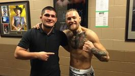 Ako sa časy zmenili. Chabib žiadal Conora o tričko, boli priatelia 