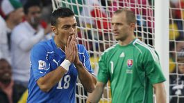 Zlámané nohy, guľka do hlavy. Hviezdu ničil psychopat, vykľul sa z policajta