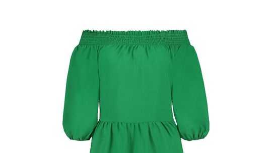 Dámske zelené šaty F&F. Info o cene v predaji. 