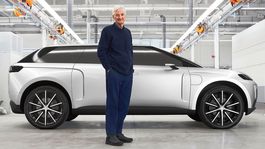 Smutný miliardár počíta straty. Elektrický sen ho stál 500 miliónov