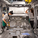 JLR Slovakia obnovil vyrobu Predmontaz