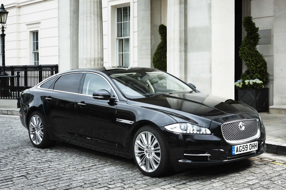 Jaguar XJ