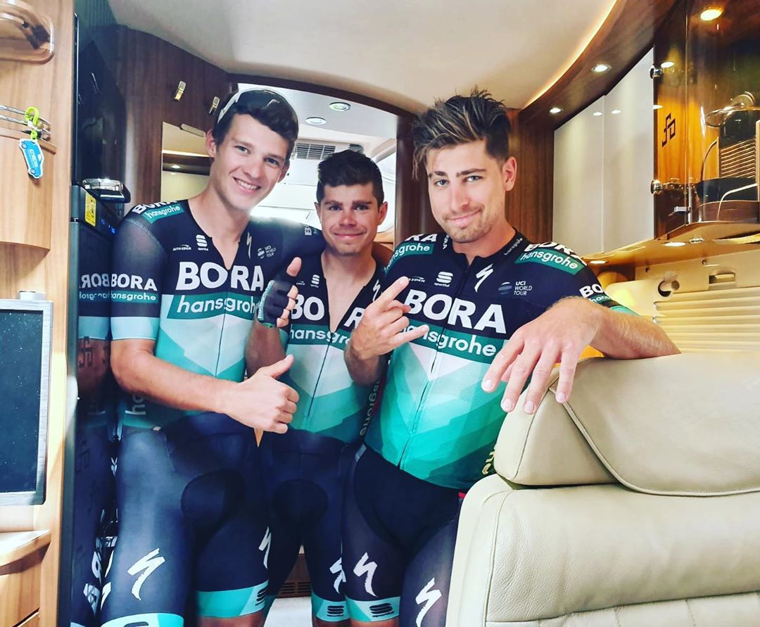 Zľava Erik Baška, Juraj Sagan a Peter Sagan.