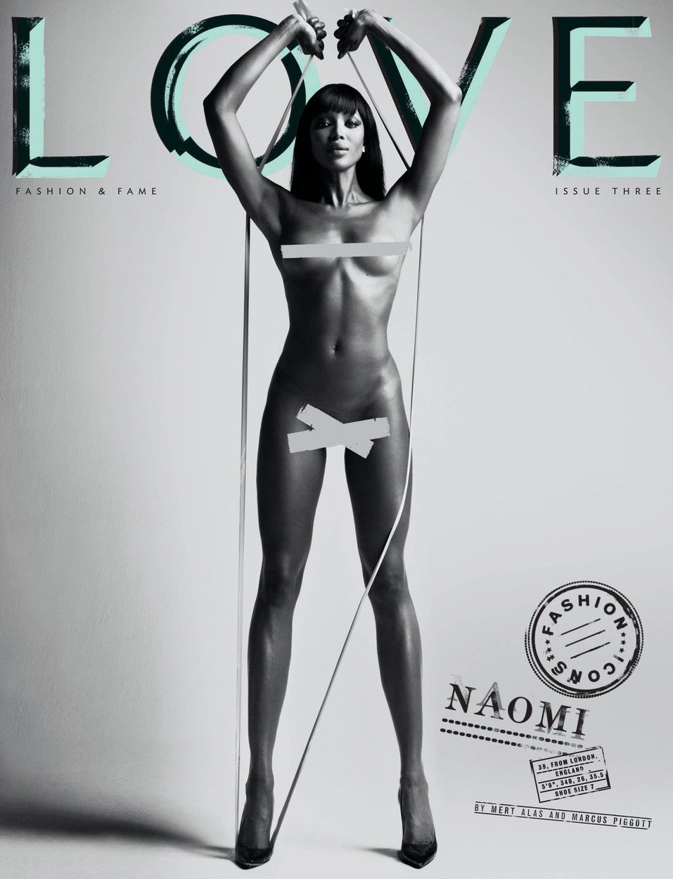 Naomi Campbell na titulke magazínu LOVE.