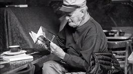 Malý chlapec Lawrence Ferlinghetti oslávil 101 rokov