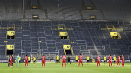 Čierny večer Borussie. Prehrala s Bayernom a prišla o Haalanda