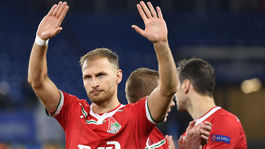 Majster sveta kritizuje Rusko. V návrate do Moskvy mu bráni strach