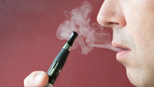 SNS odmieta zákaz jednorazových elektronických cigariet, Šaškov návrh nepodporí