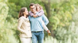 Rodiny s deťmi majú nárok na viacero príspevkov. Bez ohľadu na príjem