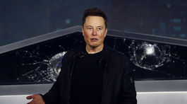 Elon Musk zvažoval predaj firmy spoločnosti Apple, vedenie nemalo záujem