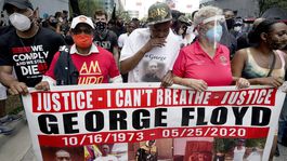 V súvislosti s vraždou Georgea Floyda obvinili ďalších troch policajtov