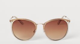 Slnečné okuliare H&M, predávajú sa za 9,99 eura. 