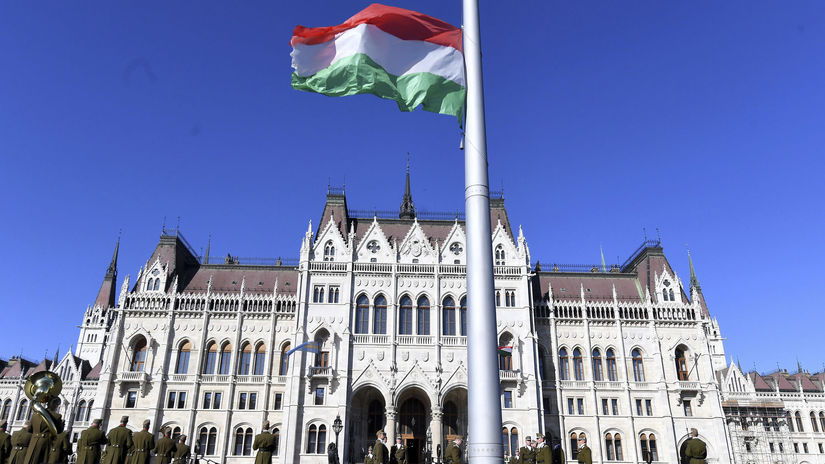 Maďarsko, stožiar, maďarský parlament
