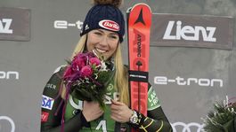 Prvé oblúky po dlhšom čase. Ponechá si Shiffrinová jedno z poznávacích znamení?