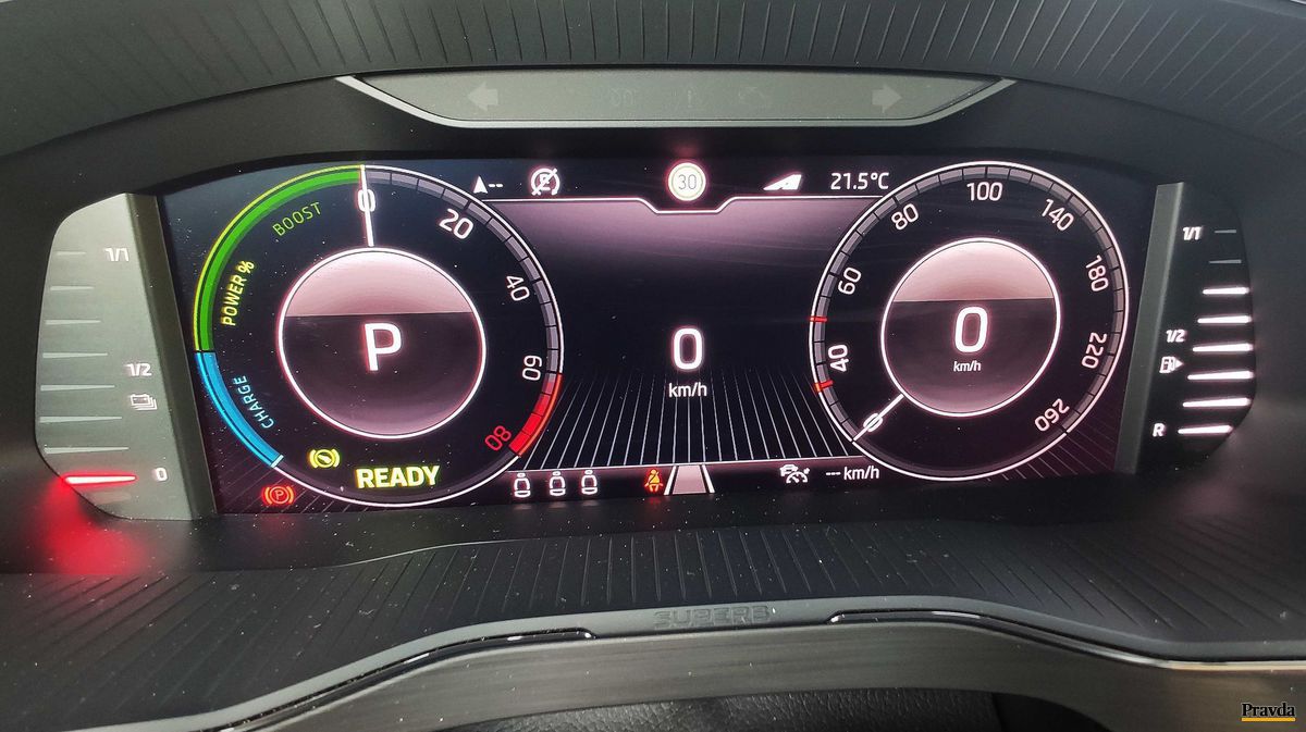 Ak elektromotor a spaľovací motor spolupracujú,...