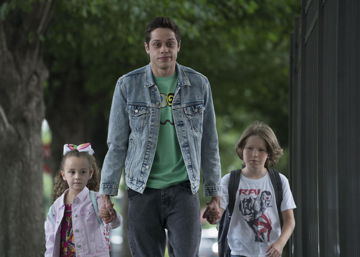 Herec Pete Davidson na zábere z filmu The King...