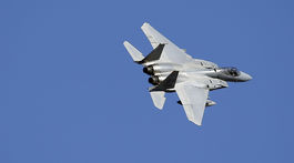 Irán tvrdí, že jeho dopravné lietadlo nad Sýriou ohrozili stíhačky F-15