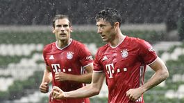 Pivo potečie potokmi. Bayern obhájil majstrovský titul