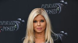 Donna D'Errico na premiére novej série seriálu...