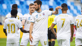 Deravá obrana majstra. Slovan vyfasoval štvorku