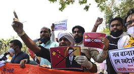 Zabíjali sa holými rukami. Smerujú India a Čína k vojne?