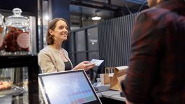 Peniaze alebo gastrolístky? Vláda šliape na biznis gastrolístkovým firmám