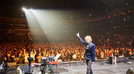 Miro Žbirka bude v kinách na plátne aj naživo