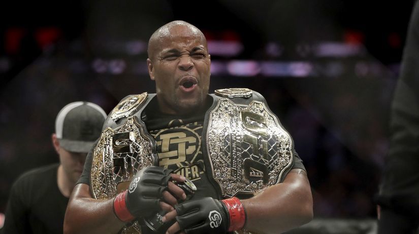 10. Daniel Cormier (USA/41 rokov/MMA bilancia:...