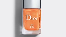 dior-Lak na nechty Dior, limitovaná edícia, odtieň Go. Predáva sa za 28 eur. 