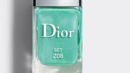 dior-Lak na nechty Dior, limitovaná edícia, odtieň Set. Predáva sa za 28 eur. 
