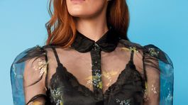 Priehľadné odevy v dámskom šatníku? Budete sexy aj šarmantná, tu sú tipy